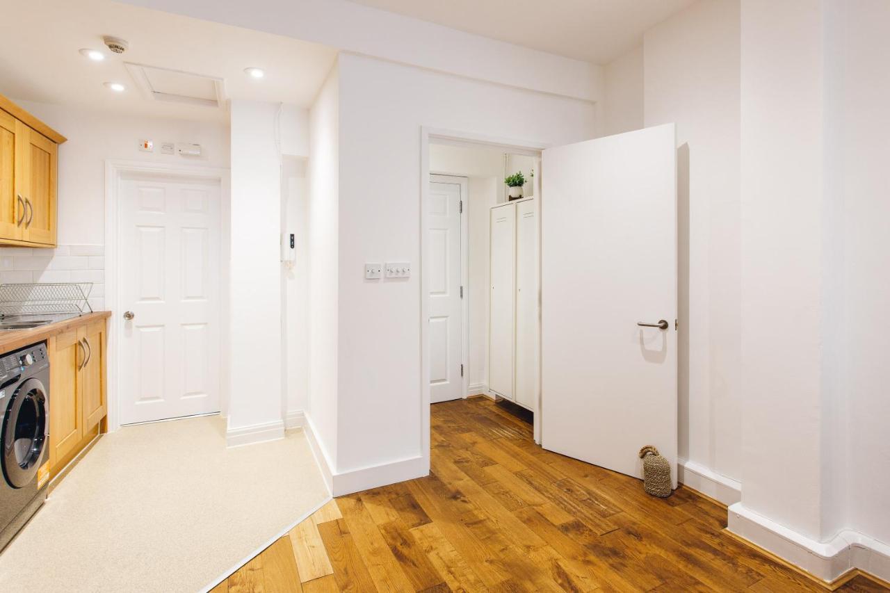 2 Bedroom Apartment Right On Trafalgar Square Londra Dış mekan fotoğraf